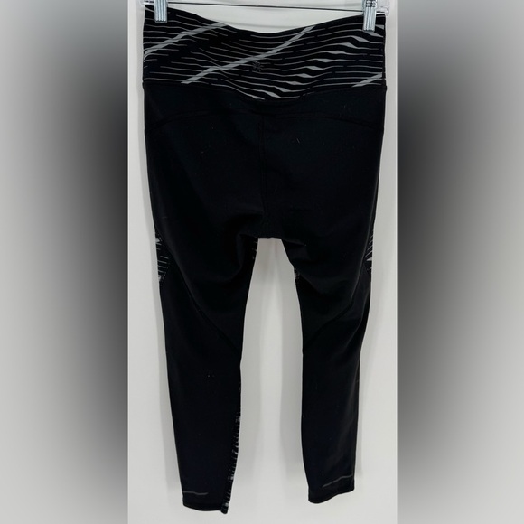 Athleta Women's Interval Leggings - Picture 3 of 12